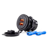 Waterdichte USB-lader met twee USB-poorten en rode verlichting