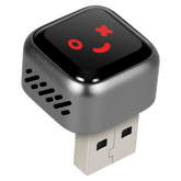 Mini draadloze CarPlay & Android Auto-adapter (5.8GHz – Plug & Play) aangesloten op de USB-poort.