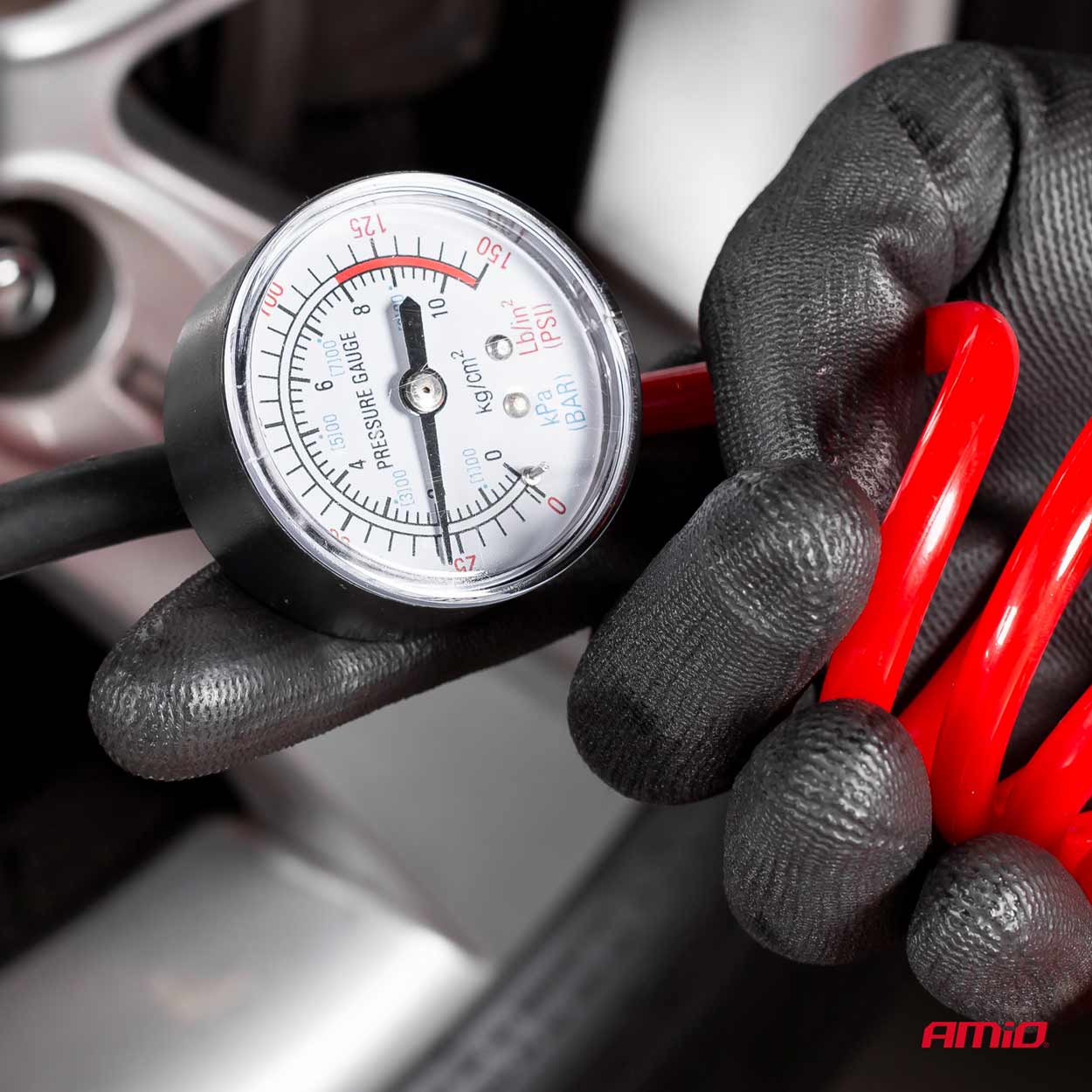 Auto compressor met meegeleverde mondstukken