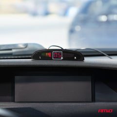 Zilverkleurige parkeersensoren met LED-display