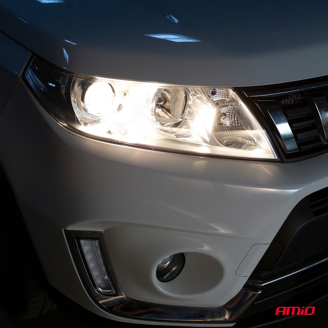 H11 halogeenlampen LumiTec Limited set van voren