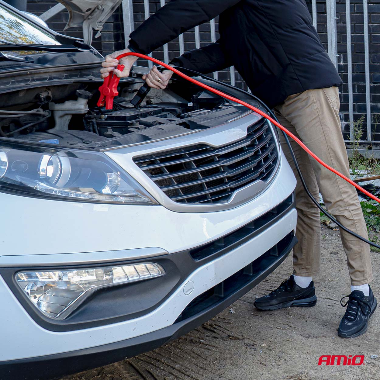 Kraftige startkabler med batteriklemmer