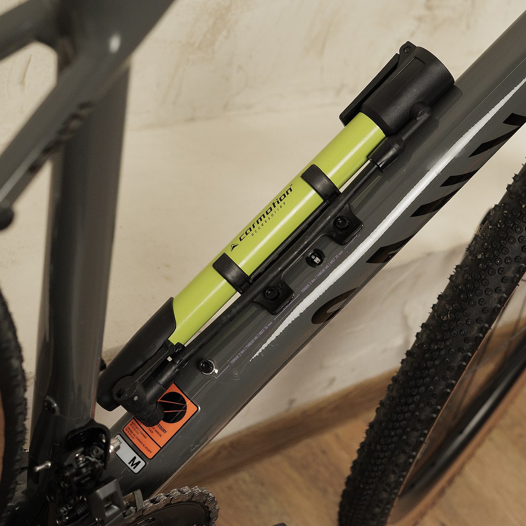 Minipomp 310 mm met montagebeugel voor de fiets